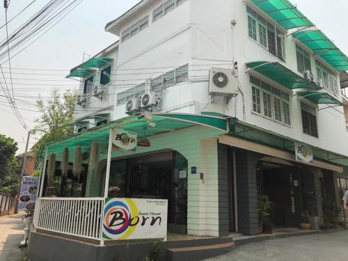 Фотография гостиницы OYO 930 Born Guest House