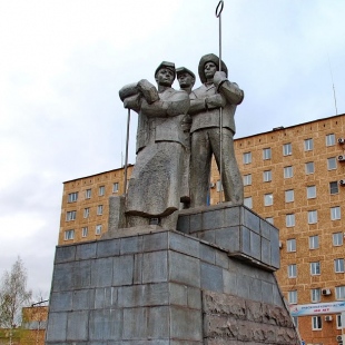 Фотография памятника Памятник сталеварам
