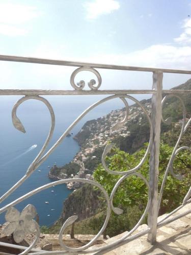 Фотография гостевого дома Carluccio’s stanza privata vista mare