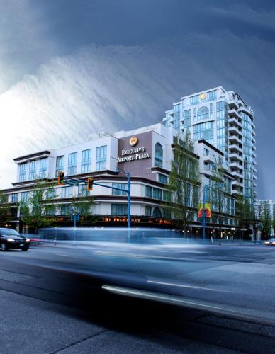Фотография гостиницы Executive Hotel Vancouver Airport