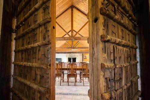 Фотография гостевого дома Peppers Creek Accommodation