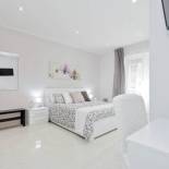 Фотография гостевого дома Roman Holiday Charming