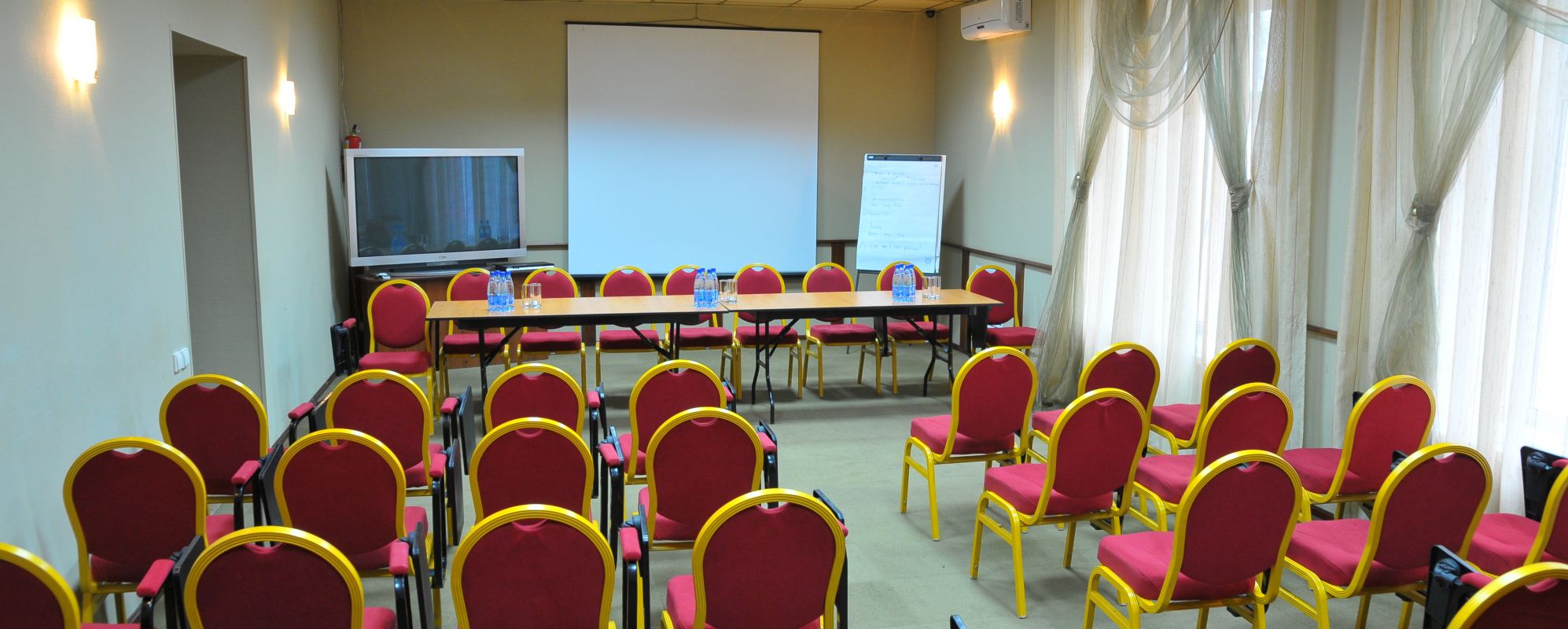 Фотографии конференц-зала Ротари