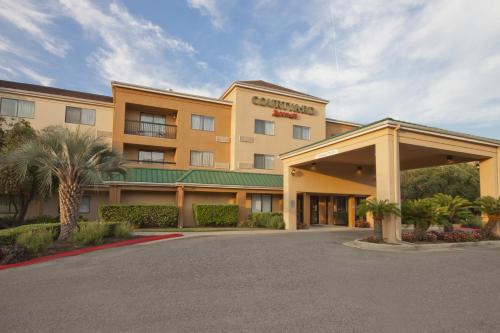 Фотография гостиницы Courtyard Beaumont