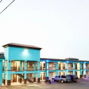 Фотографии мотеля
Holiday Lodge