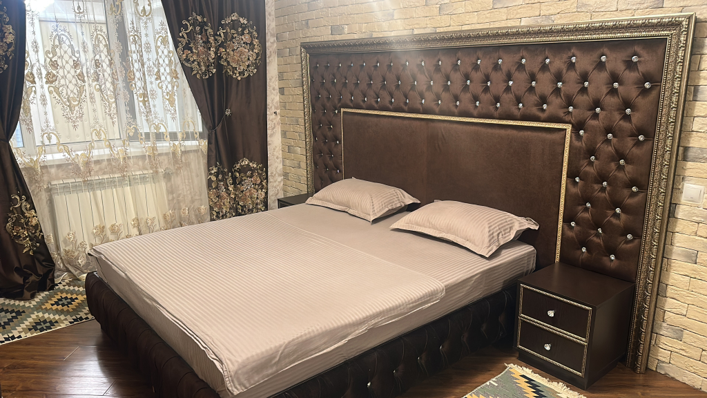 Фотография квартиры Апартаменты "Эленика" 2-х комнатная Квартира с выходом в парк в Центре города