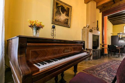 Фотографии гостиницы
Royal N