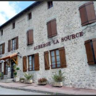 Фотографии гостиницы 
            Auberge la Source - Logis Hôtels