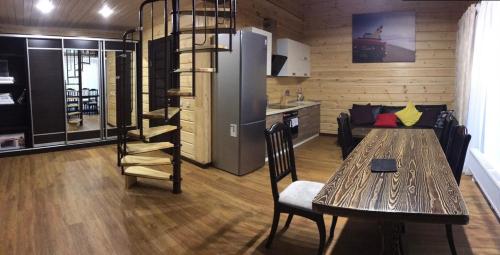 Фотографии гостевого дома
В Солнечной долине