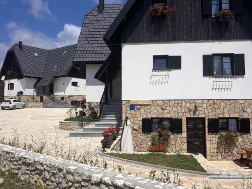 Фотография гостевого дома Etno Garden Exclusive Rooms