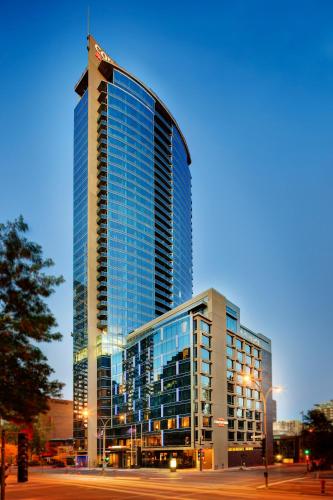 Фотография гостиницы Courtyard by Marriott Montreal Downtown