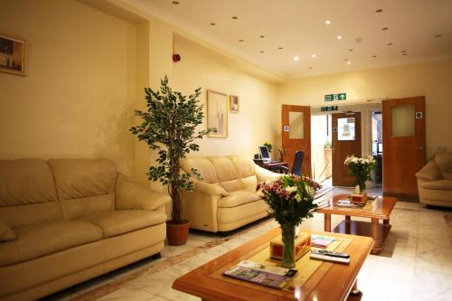 Фотография гостиницы City Inn Express Hotel