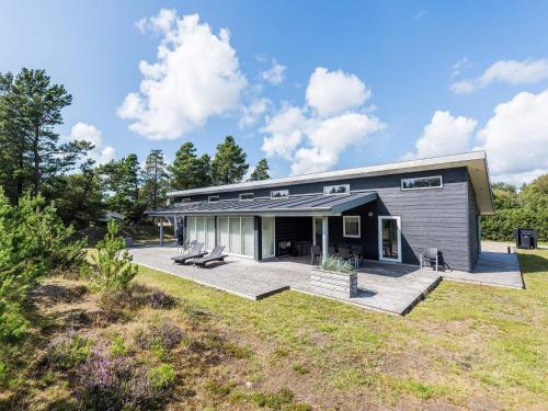 Фотография гостевого дома Holiday home Blåvand CLXXXII