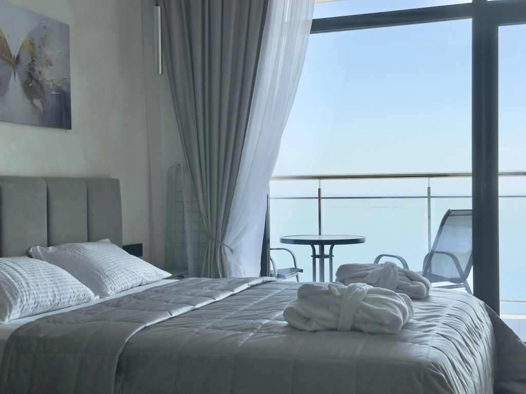 Фотография квартиры Апартаменты LS-Lux-Sunshine с видом на море с 15 этажа