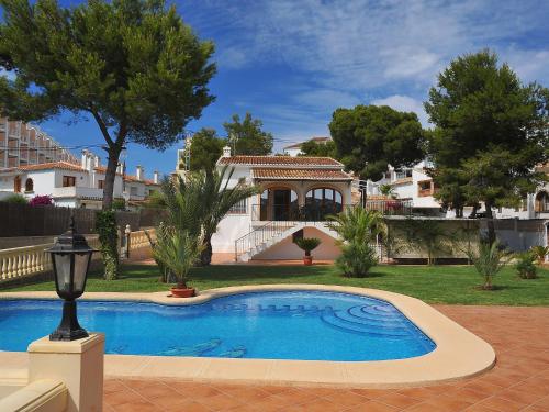 Фотография гостевого дома Holiday Home Patrai