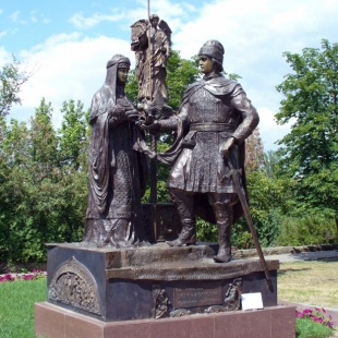 Фотография памятника Памятник Петру и Февронии Муромским