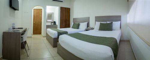 Фотография гостиницы Hotel La Riviera