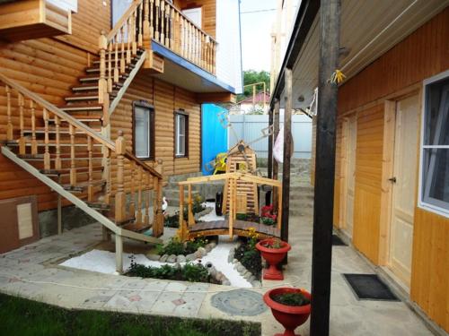 Фотография гостевого дома На перекрестке, Голубицкая пер, Базарный д, 6