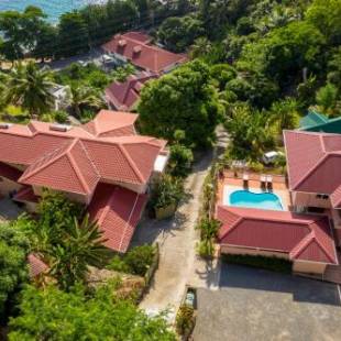 Фотографии мини отеля
Glacis Heights Villa