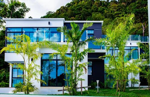 Фотография гостиницы Baan Chom View Kamala - SHA Plus