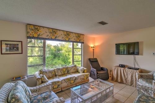 Фотография гостевого дома Riverside Dunnellon House with Private Dock and Kayaks!