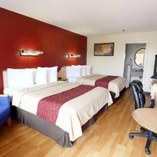 Фотографии гостиницы 
            California Inn and Suites, Rancho Cordova