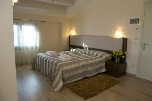 Фотография гостиницы Hotel Calinferno