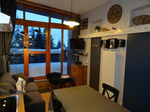 Фотография гостевого дома Appartement Les Arcs 1800, 2 pièces, 5 personnes - FR-1-411-622