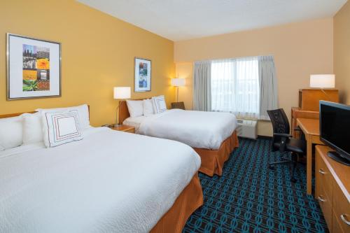 Фотография гостиницы Fairfield Inn & Suites by Marriott San Antonio Airport/North Star Mall