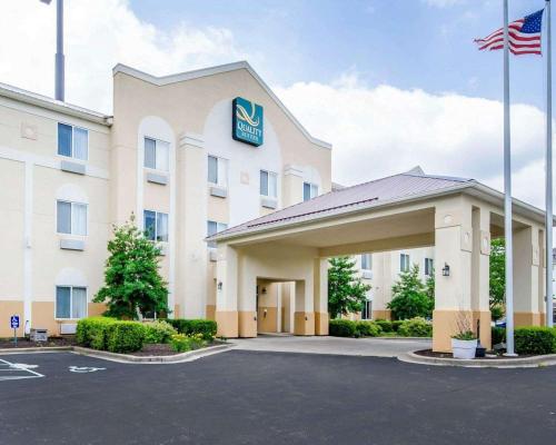 Фотография гостиницы Quality Suites La Grange