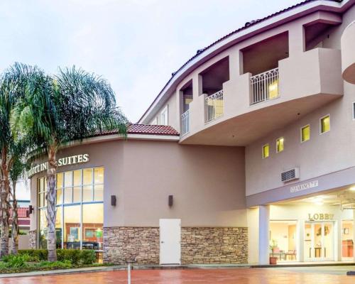 Фотография гостиницы Comfort Inn & Suites Near Universal - North Hollywood – Burbank
