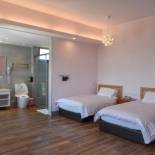 Фотография гостевого дома First Shanhai Hotel