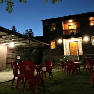 Фотография гостиницы GOLDEN LION