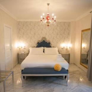 Фотографии гостиницы 
            Hotel Colomba D'Oro