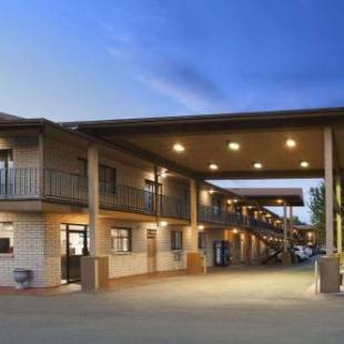 Фотографии гостиницы 
            Days Inn by Wyndham Cortez