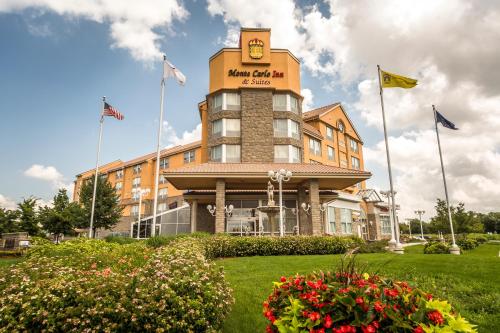 Фотография гостиницы Monte Carlo Inn & Suites Downtown Markham