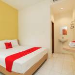 Фотография гостевого дома RedDoorz Plus @ Slamet Riyadi