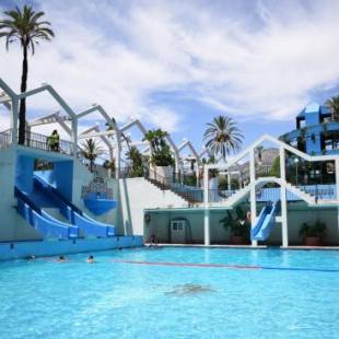 Фотографии апарт отеля
Benal Beach Group