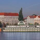 Фотография мини отеля Admiral Botel