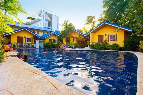 Фотография гостиницы Blue Lagoon Inn & Suites