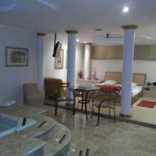 Фотографии мини отеля
Heru's Motel