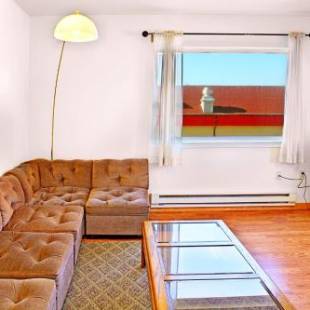 Фотографии гостевого дома
Top Town Condo at Maris Stella