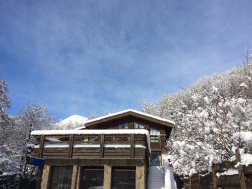 Фотографии гостевого дома 
            Шале Мобиус