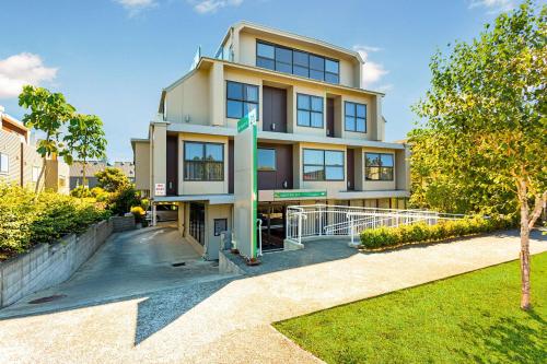 Фотография мотеля Quality Suites Alexander Inn