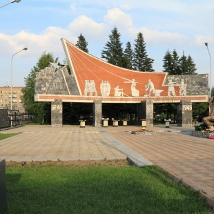 Фотография достопримечательности Мемориальный комплекс, посвященный мужеству и доблести воинов-земляков, погибших в годы Великой Отечественной войны