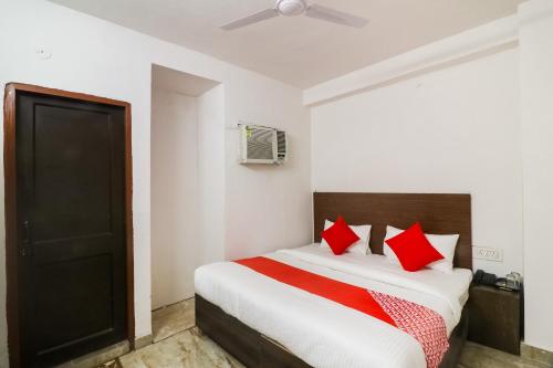 Фотографии гостиницы
OYO 62177 Lovely Inn