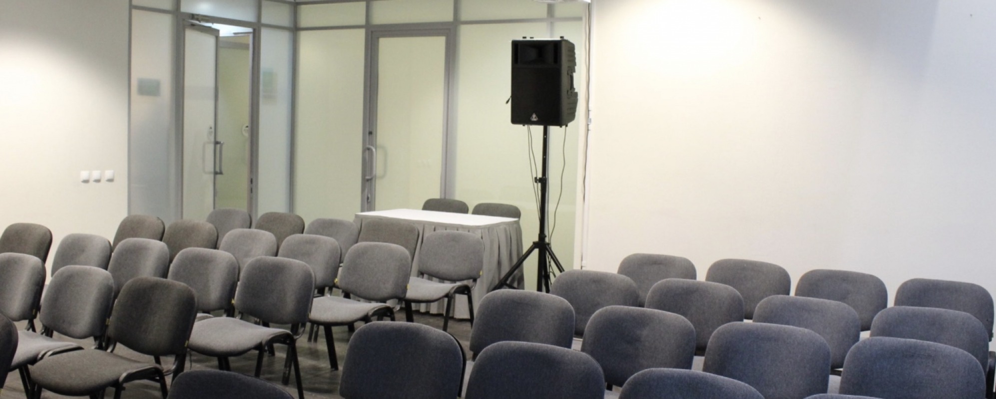 Фотографии конференц-зала ДВЦ Малый конференц-зал №1