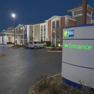 Фотографии гостиницы
Holiday Inn Express Anderson I-85 - Exit 27- Highway 81, an IHG Hotel