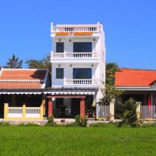 Фотографии мини отеля 
            Hoang Y Homestay