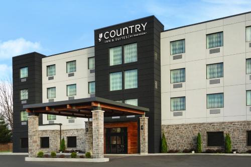 Фотография гостиницы Country Inn & Suites by Radisson, Belleville, ON